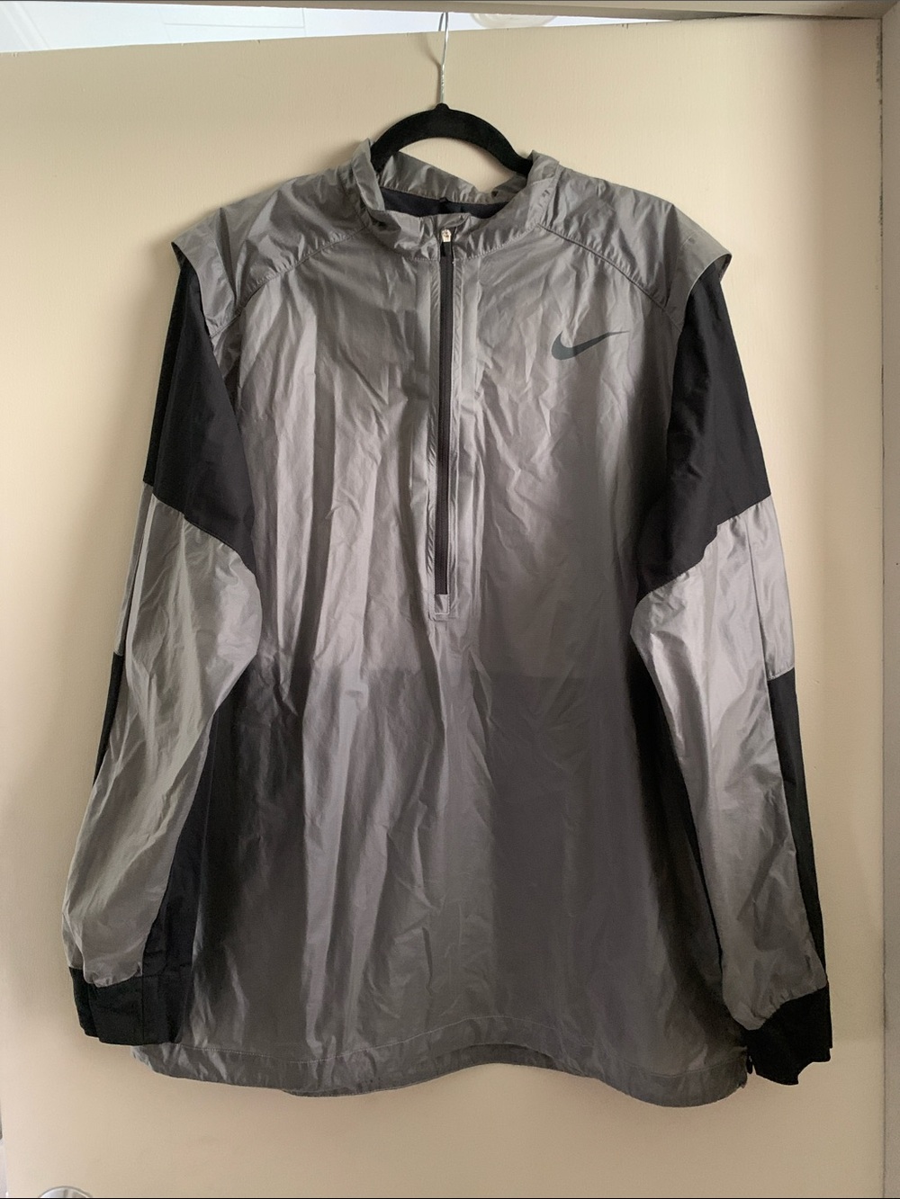 Nike Men’s Silver & Black Half-Zip Windbreaker Pullover